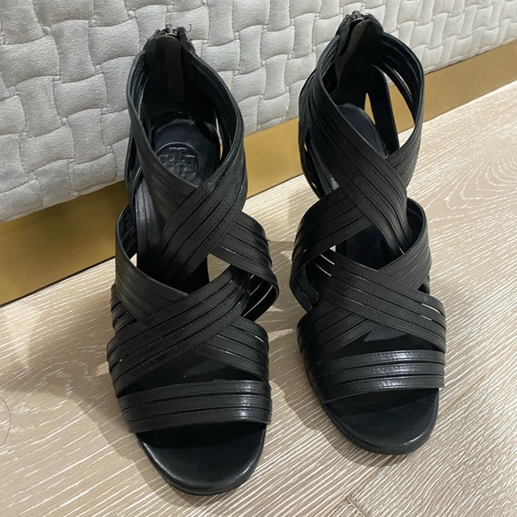 Black Tory Burch Heels 👠 Size 7.5 - Picture 1 of 6